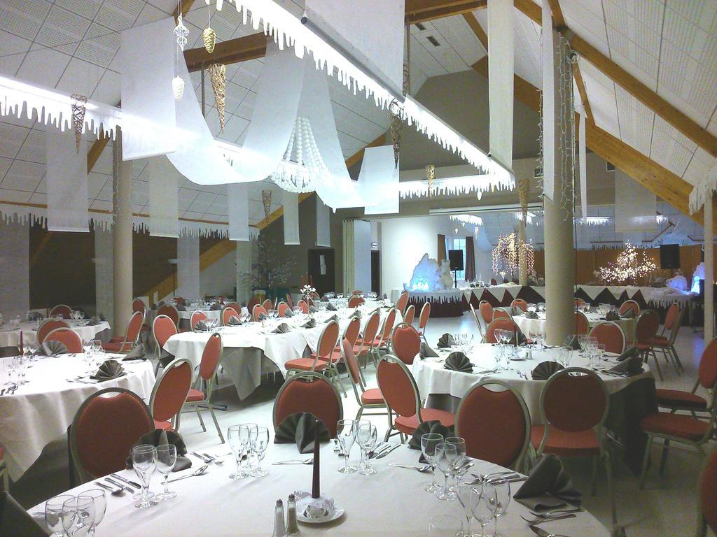 Threeland Hotel Petange Bagian luar foto